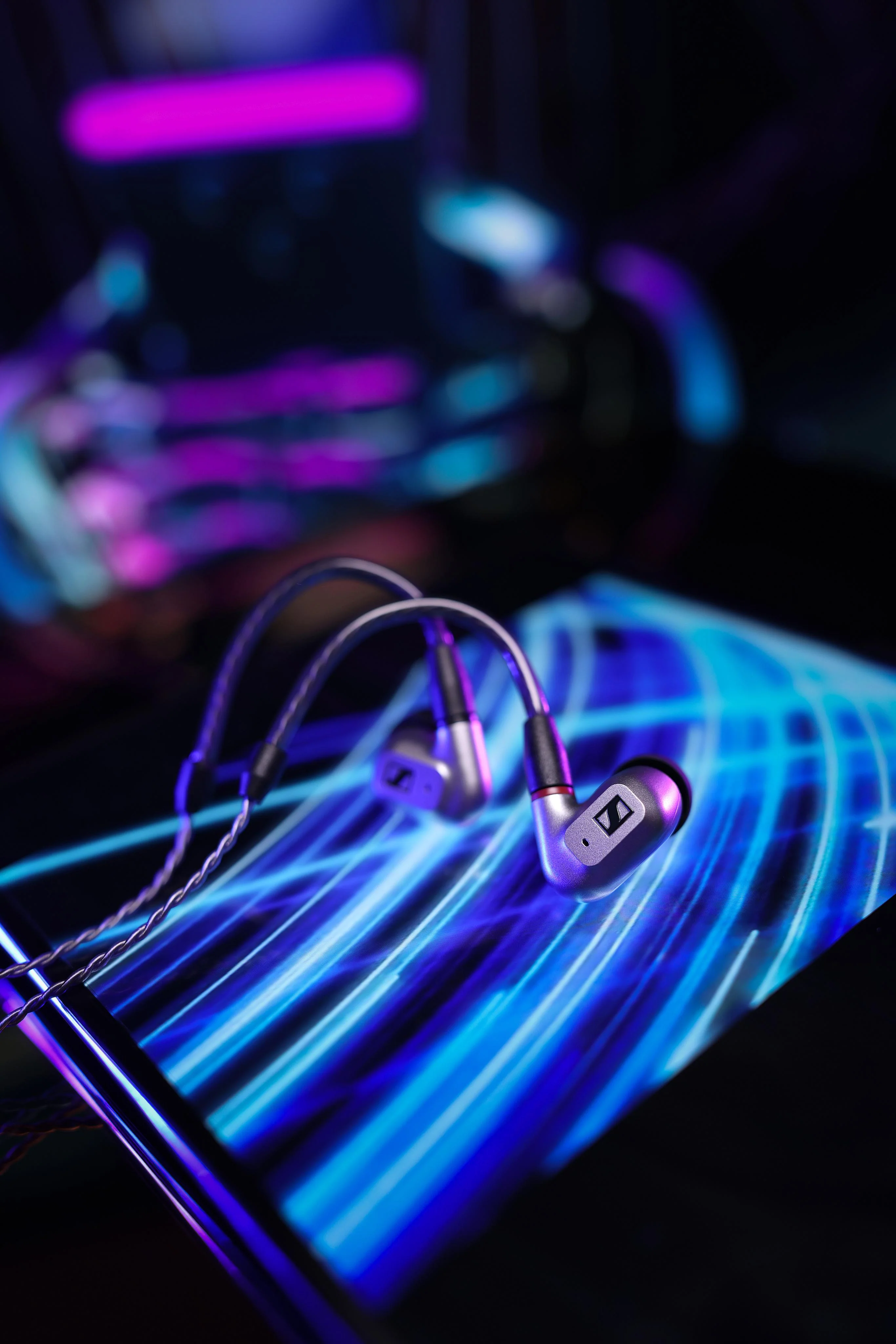 IE 200 Silver Refurbished - Image 6