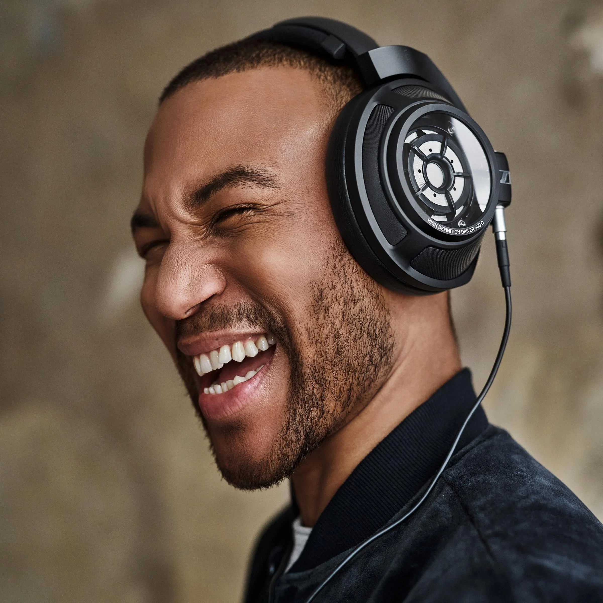 HD 820 Refurbished - Image 4